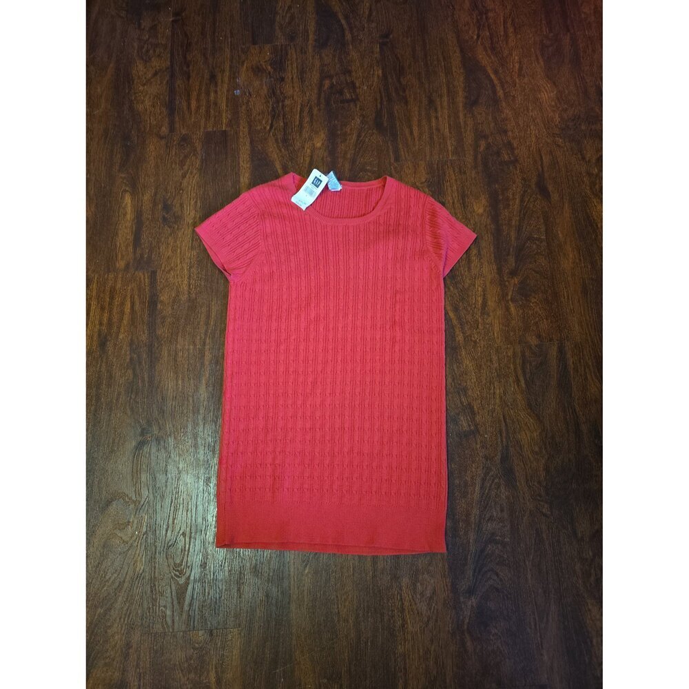 Gap short sleeve sweater NWT size Large